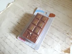 画像1: チョコレート型テープのり　キャラメル