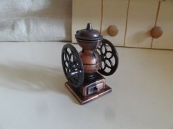 画像1: アンティークシャープナー　コーヒーグラインダー