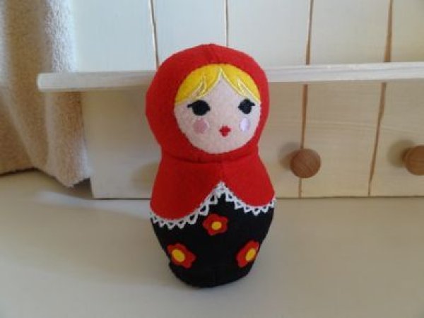 画像1: マトリョーシカフェルト小物入れ　レッド (1)