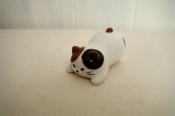 画像1: デコレ　カップ麺のフタ留め箸置き　ねこ (1)