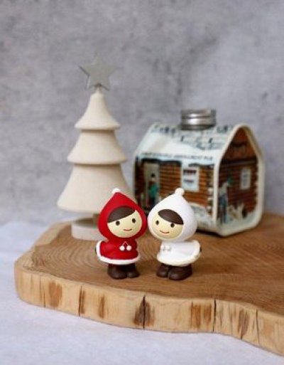 画像1: デコレ　オトギッコクリスマス　赤ずきんマスコット　ゆきんこ白ずきん