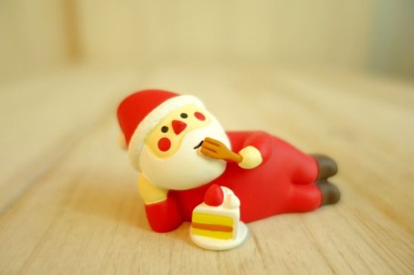 画像1: デコレ コンコンブル　ごろ寝ケーキサンタ (1)