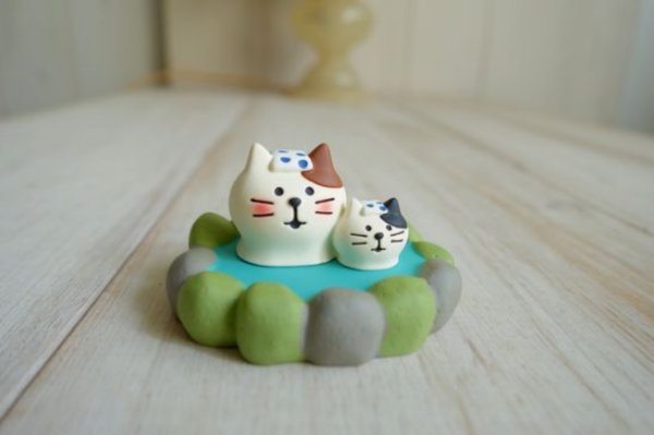 画像1: デコレ　コンコンブル　温泉親子猫 (1)