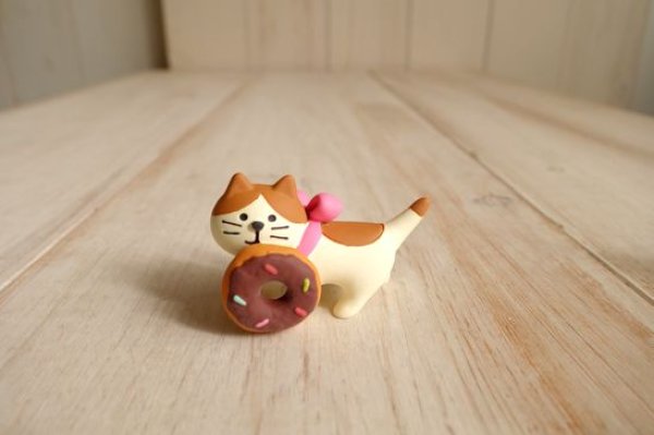 画像1: デコレ　コンコンブル　ドーナツ運び猫 (1)