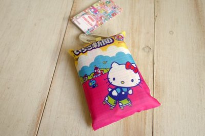 画像1: tetemo　いちご新聞　集合