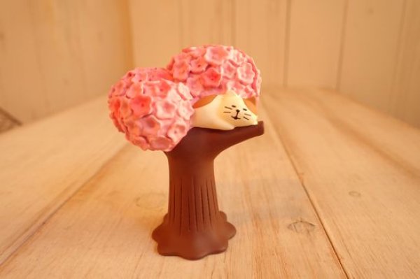 画像1: デコレ　コンコンブル　うとうと子猫と桜の木 (1)