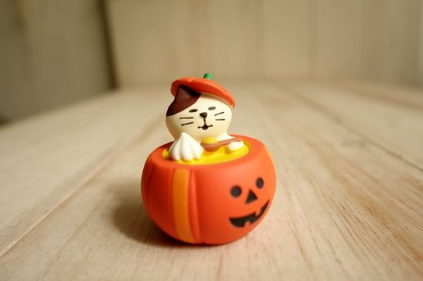 画像1: デコレ　コンコンブル　ちびねこかぼちゃプリン (1)